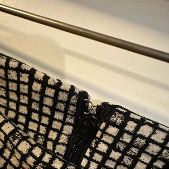 Le Chateau Women’s Checkered Pencil Skirt Size 14 - Picture 9 of 11